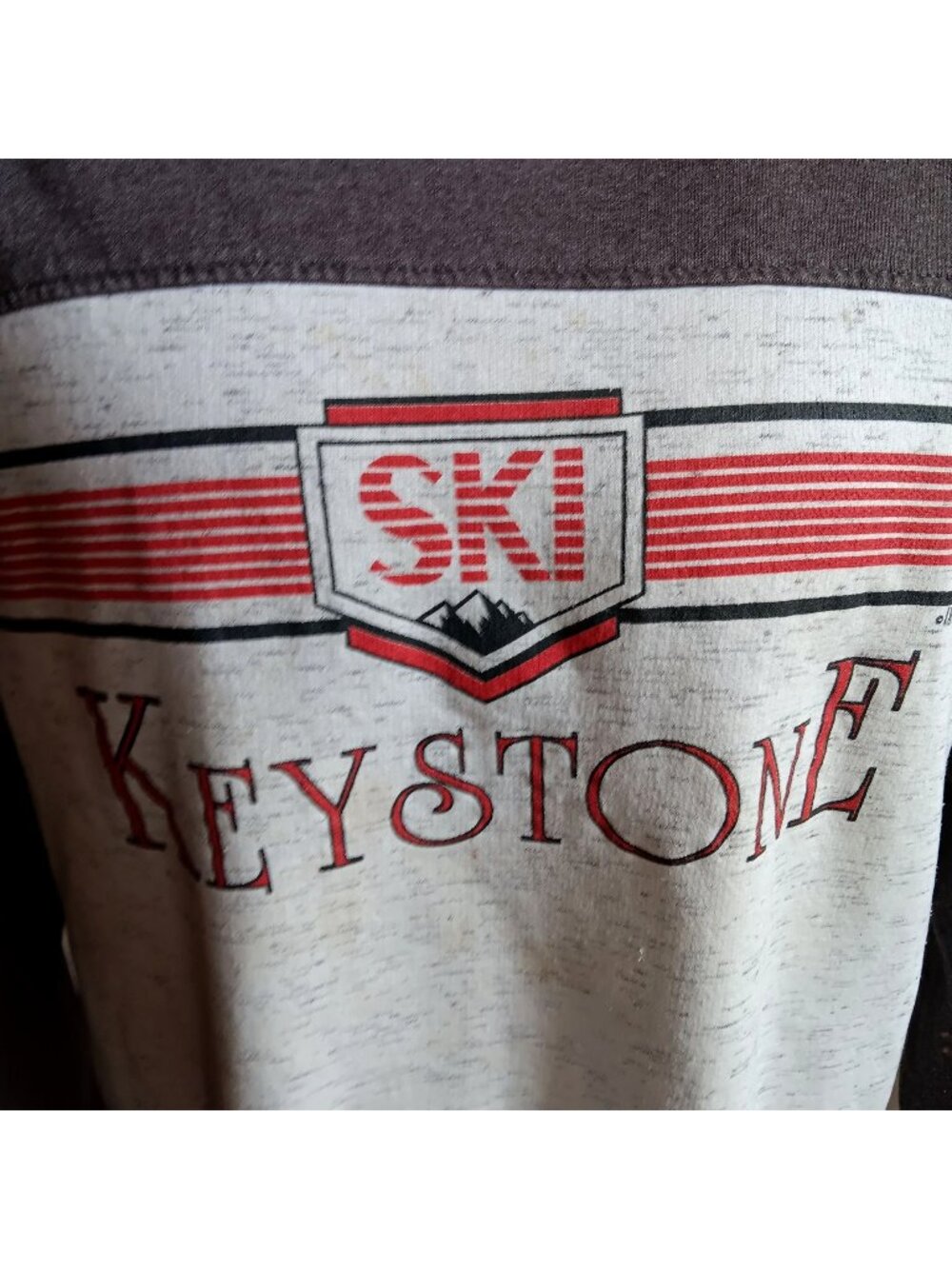 True Vintage Sweatshirt Large Ski Keystone Colorado Diport USA T-shirt Distress